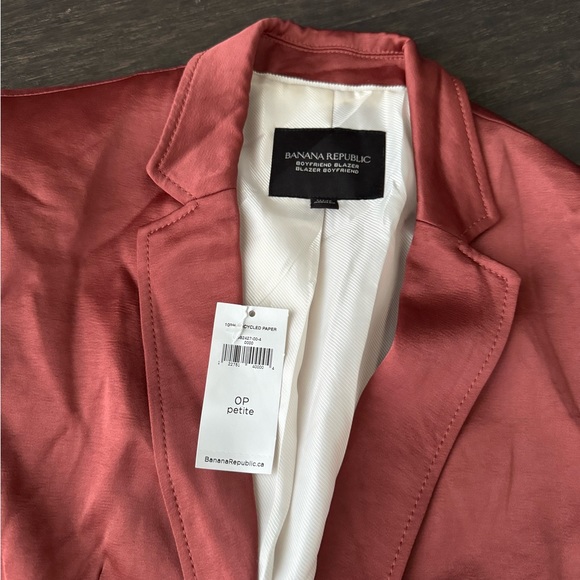 Banana Republic Satin Boyfriend Blazer NWT OP - Picture 4 of 4